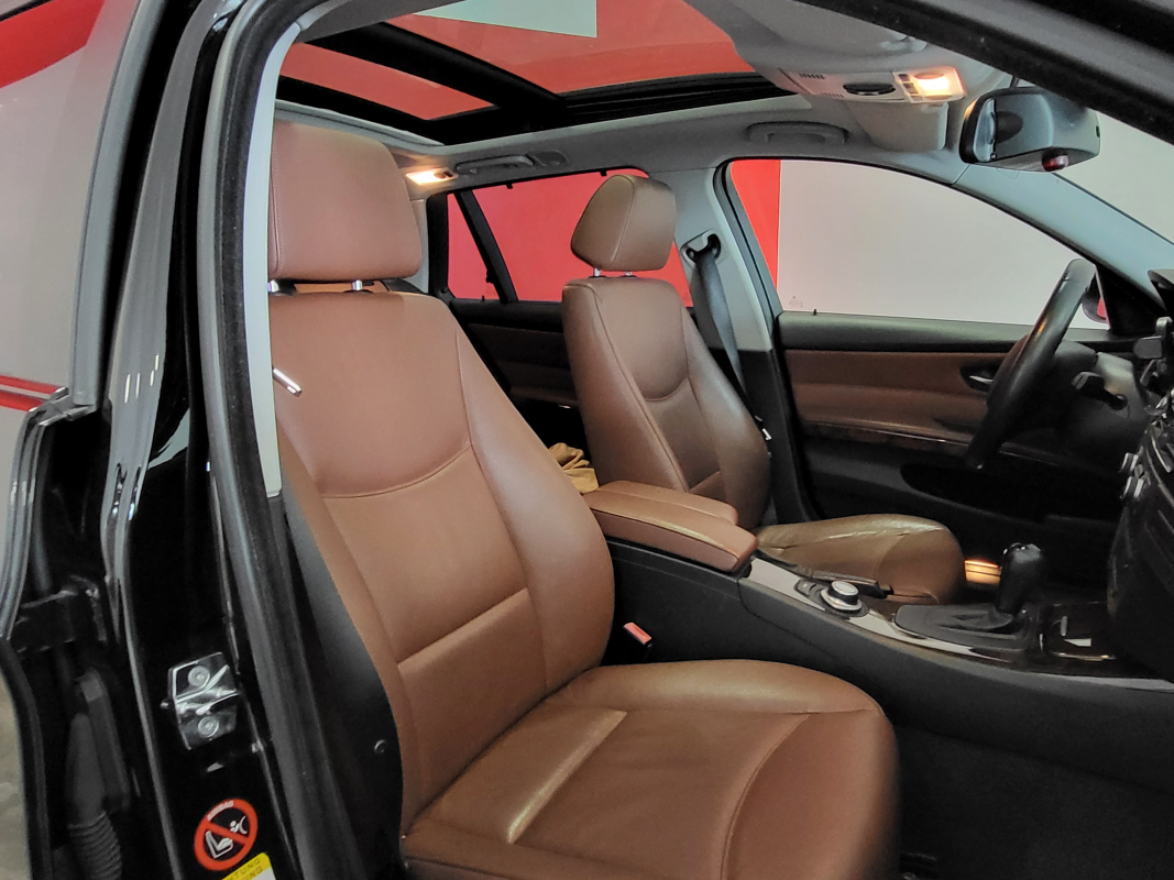 Bmw Série 3 Touring — 12