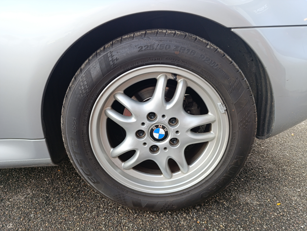 Bmw Z3 Roadster — 30