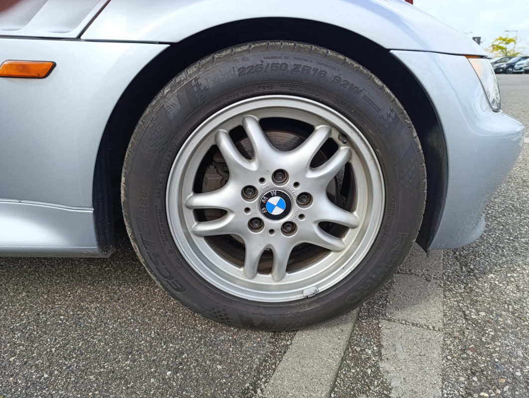 Bmw Z3 Roadster — 27