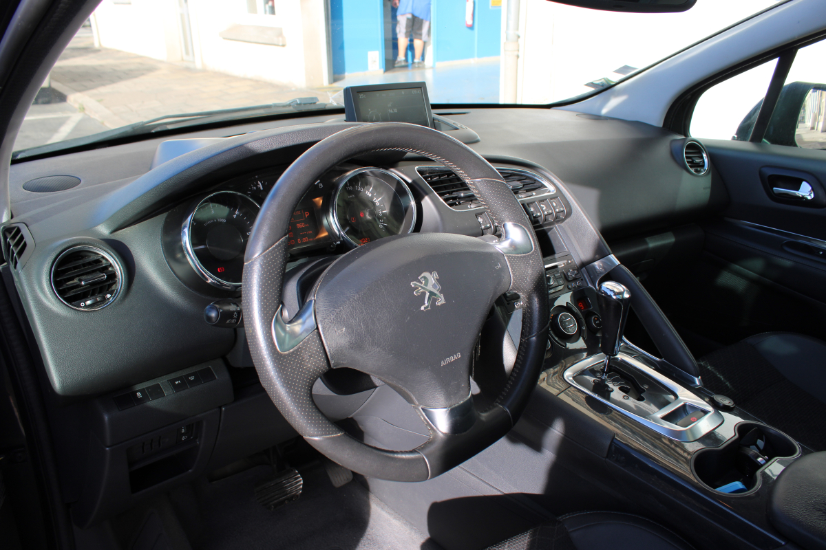 Peugeot 3008 — 11