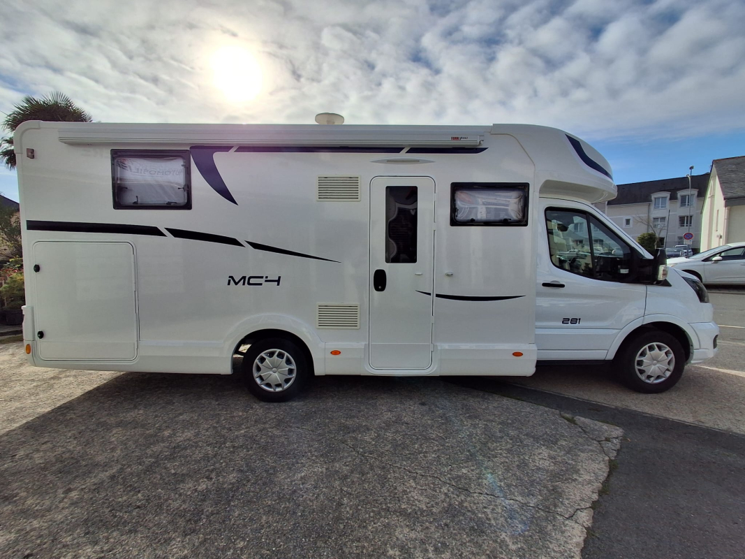 Ford Transit — 4