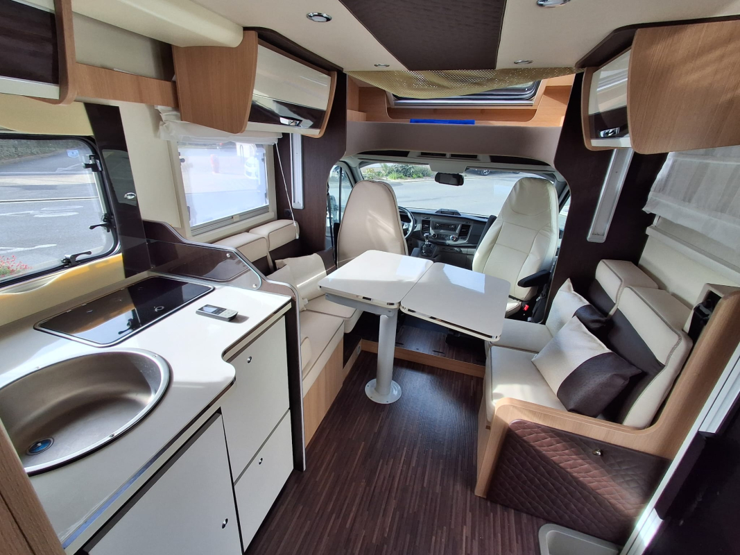 Ford Transit — 13