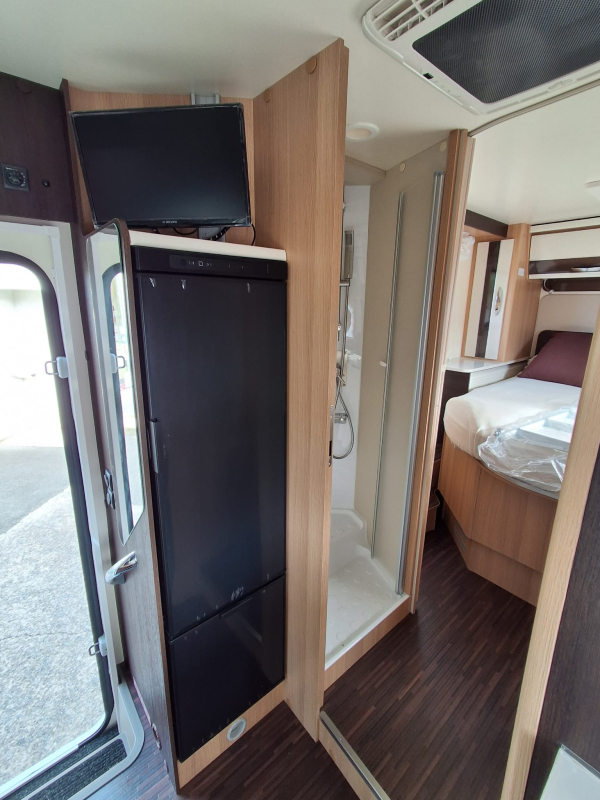 Ford Transit — 20