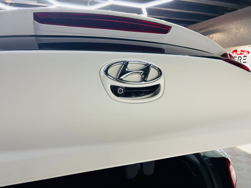 Hyundai IONIQ — 19