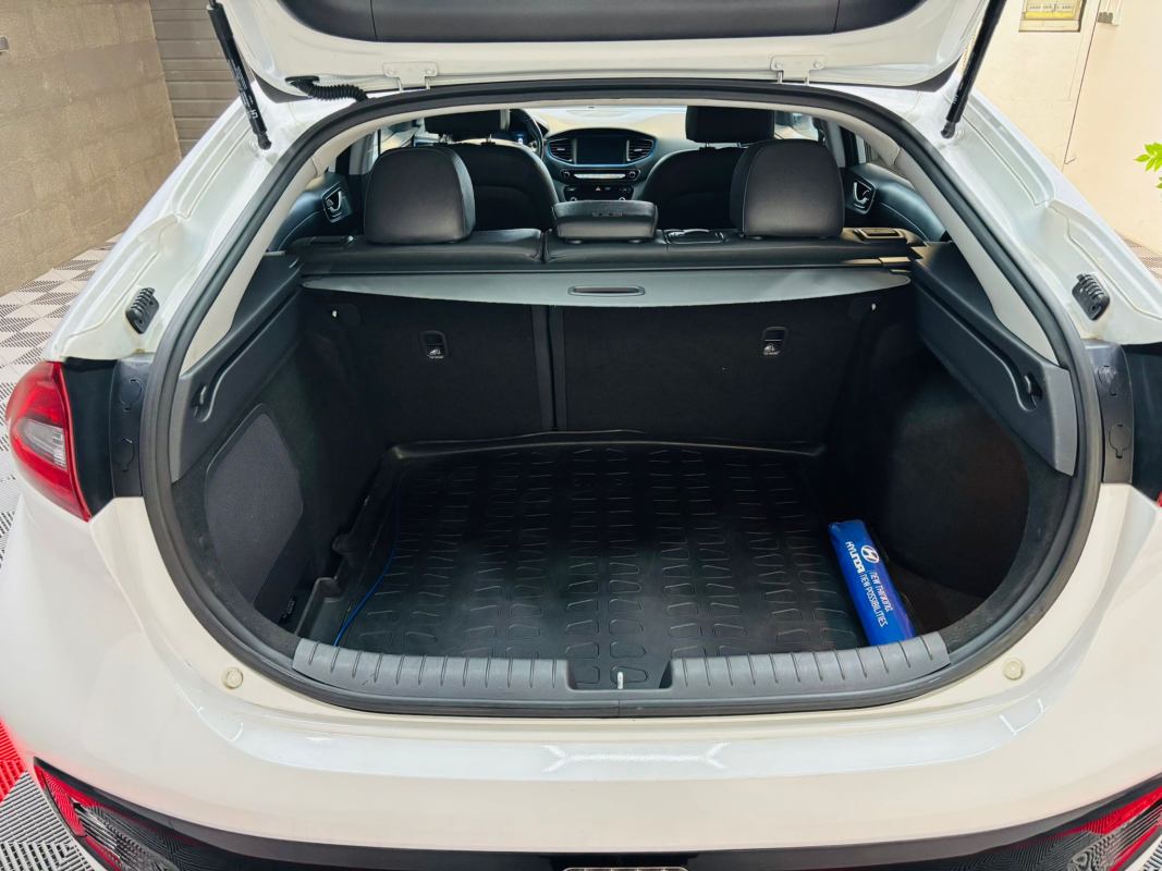 Hyundai IONIQ — 25