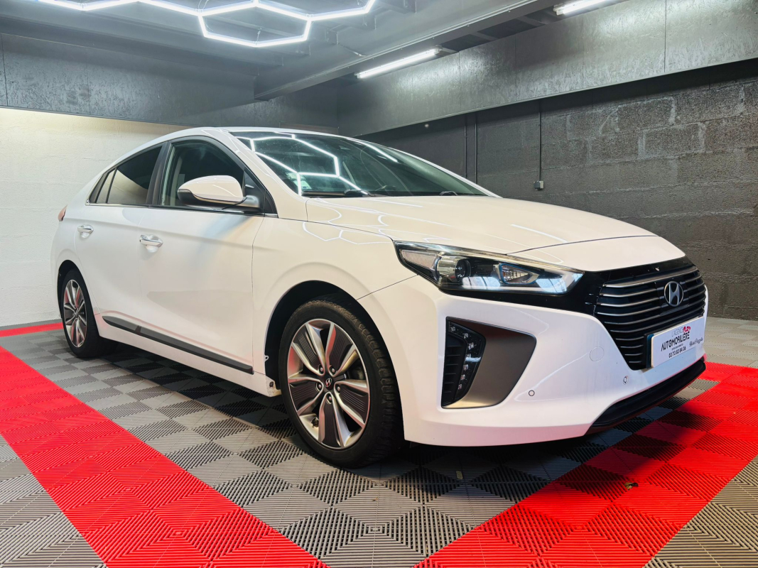 Hyundai IONIQ — 3