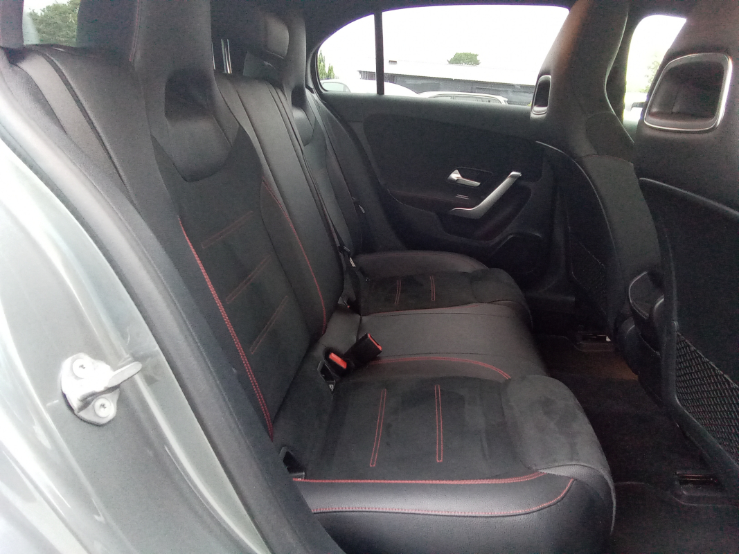 Mercedes Classe A — 16