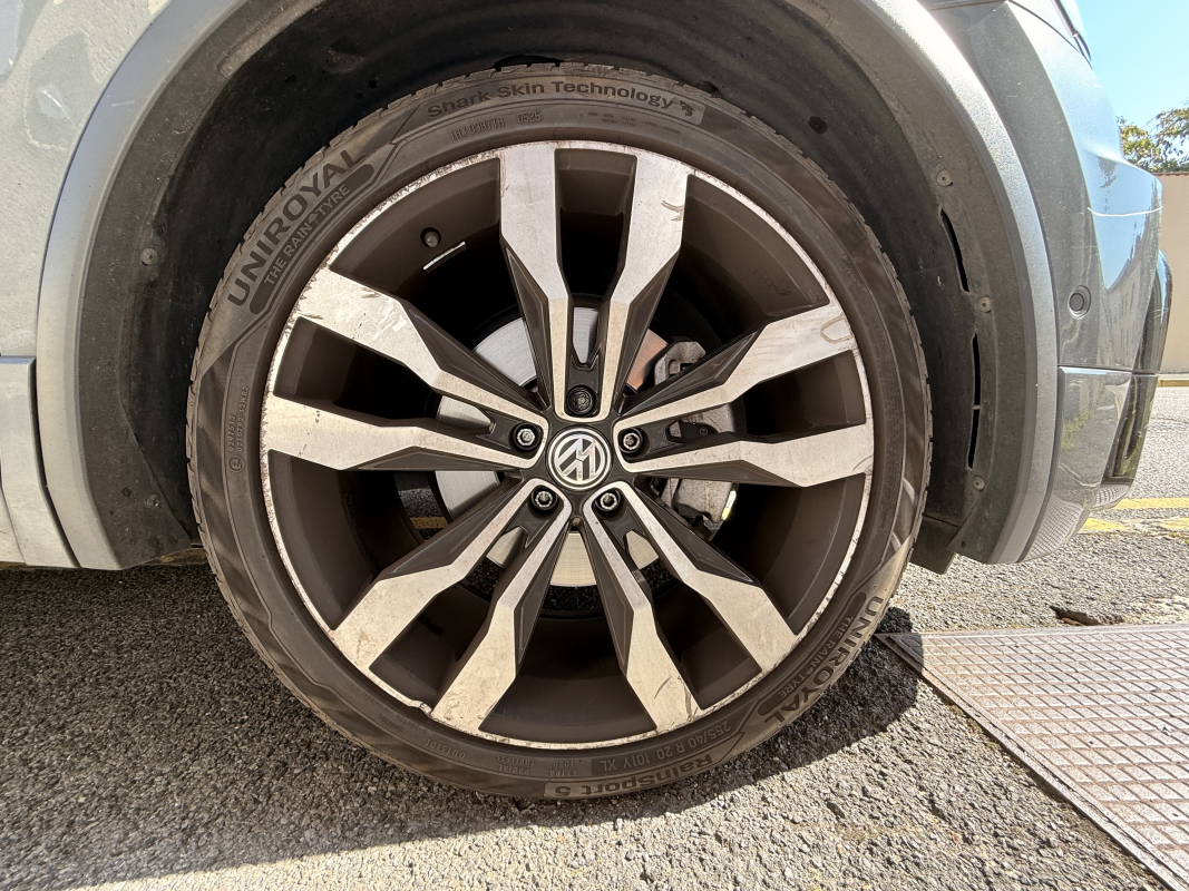 Volkswagen Tiguan Allspace — 23