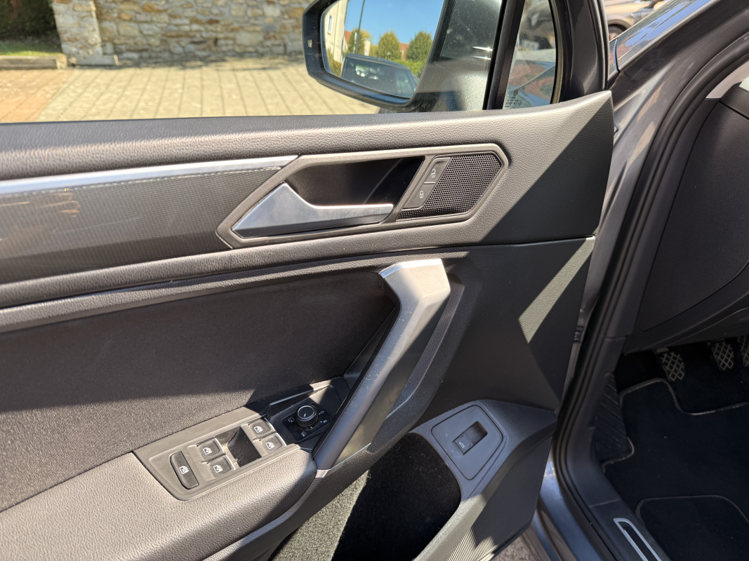Volkswagen Tiguan Allspace — 8