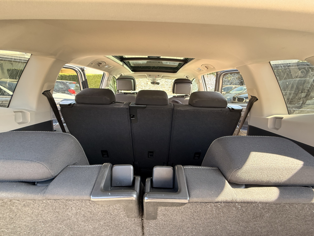 Volkswagen Tiguan Allspace — 15