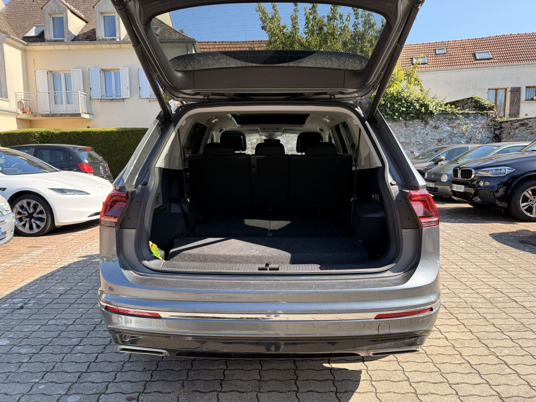 Volkswagen Tiguan Allspace — 21