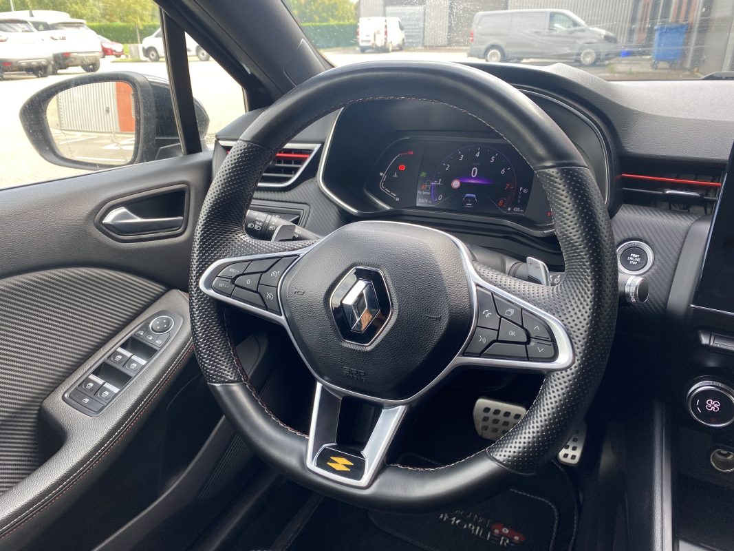 Renault Clio — 16