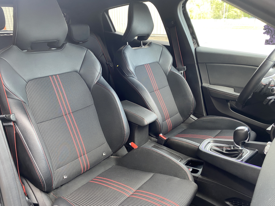 Renault Clio — 14