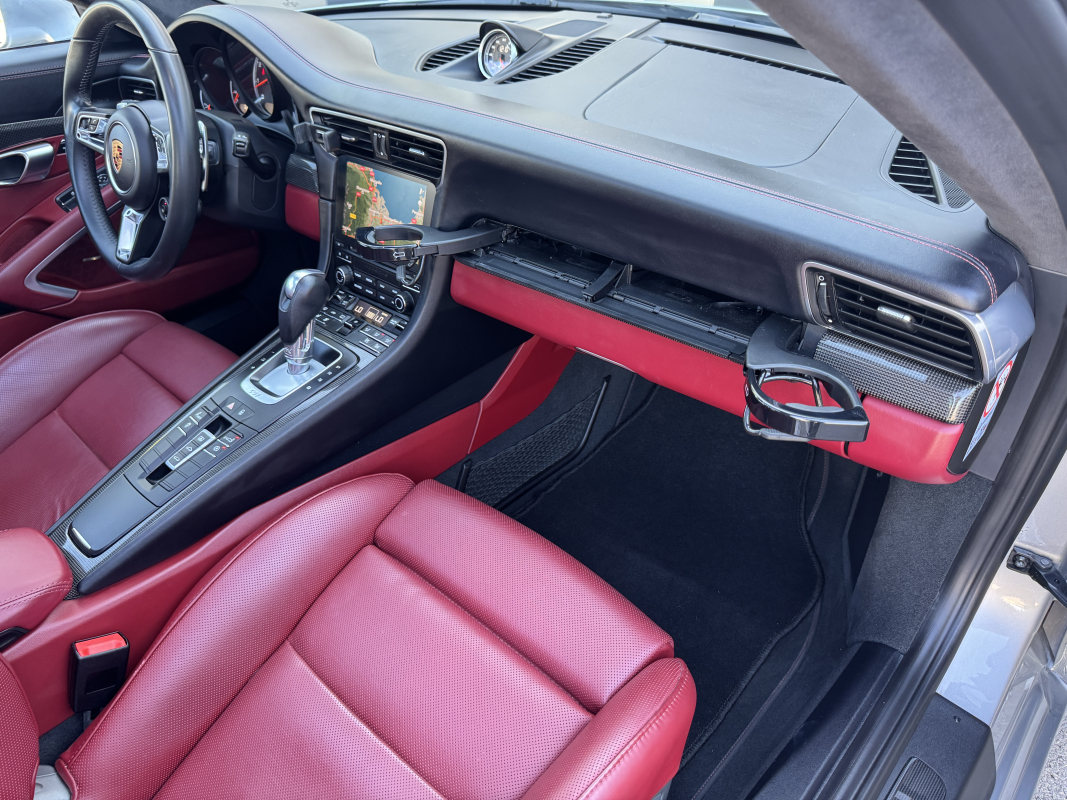 Porsche 911 — 18