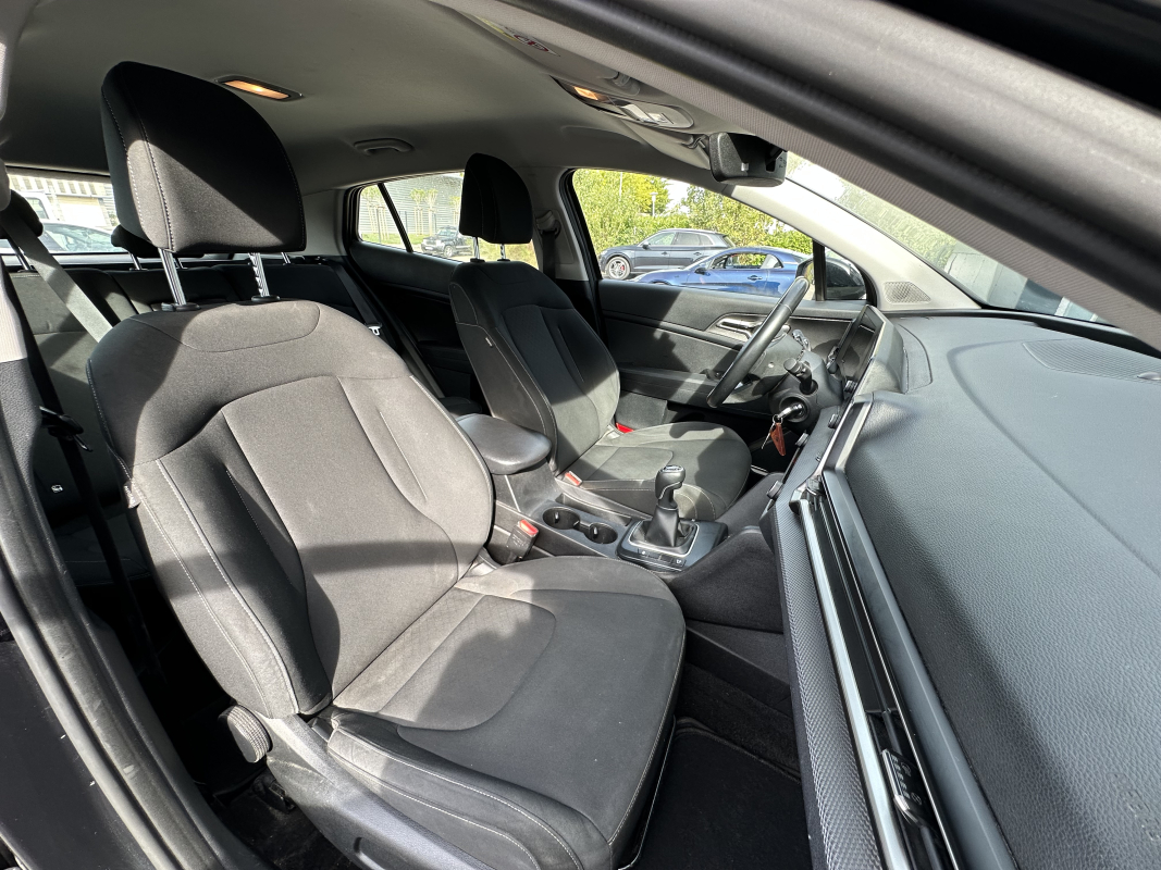 Kia Sportage — 17
