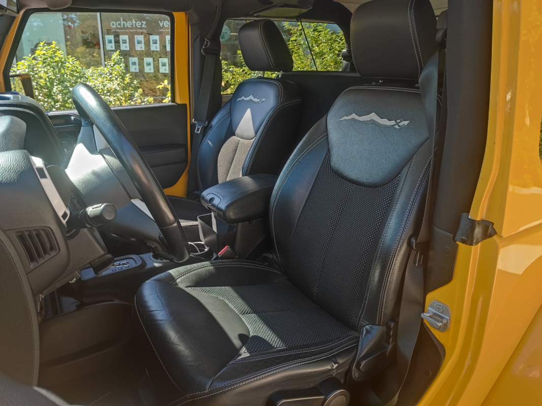 Jeep Wrangler — 9
