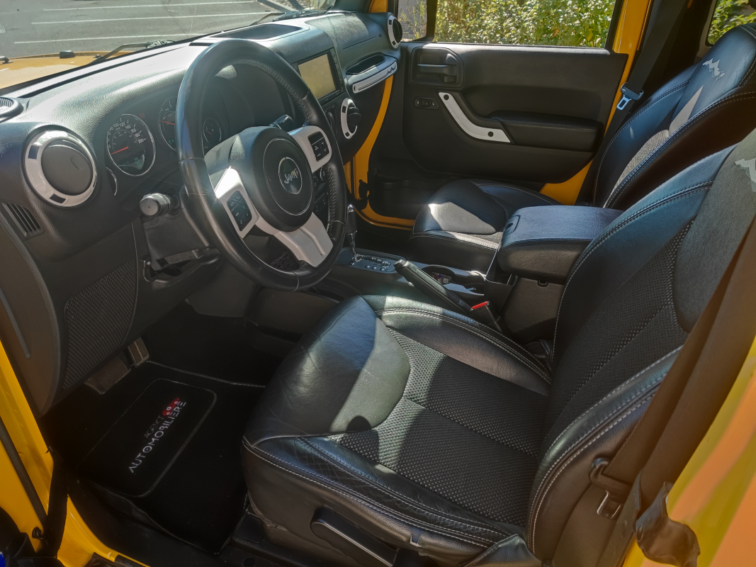 Jeep Wrangler — 10