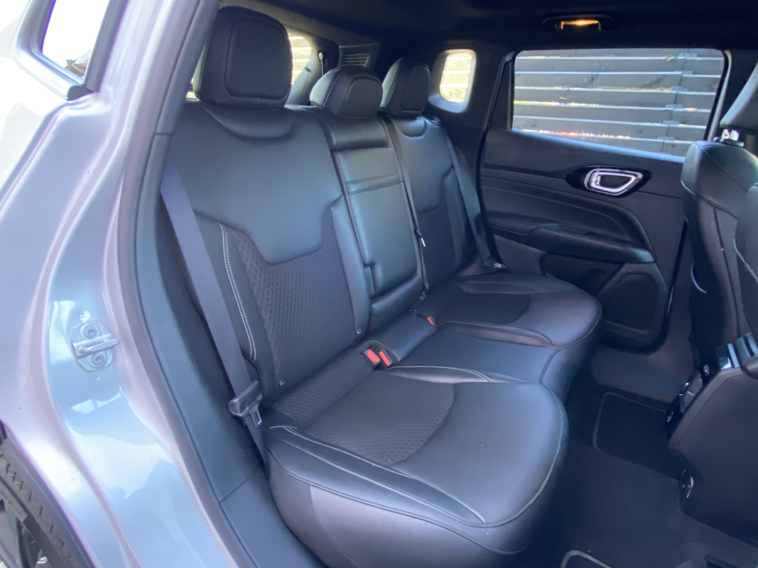 Jeep Compass — 33
