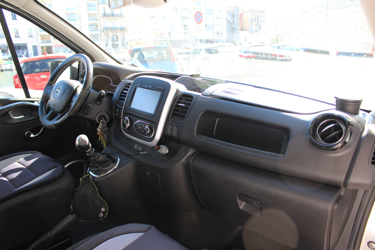 Opel Vivaro — 9