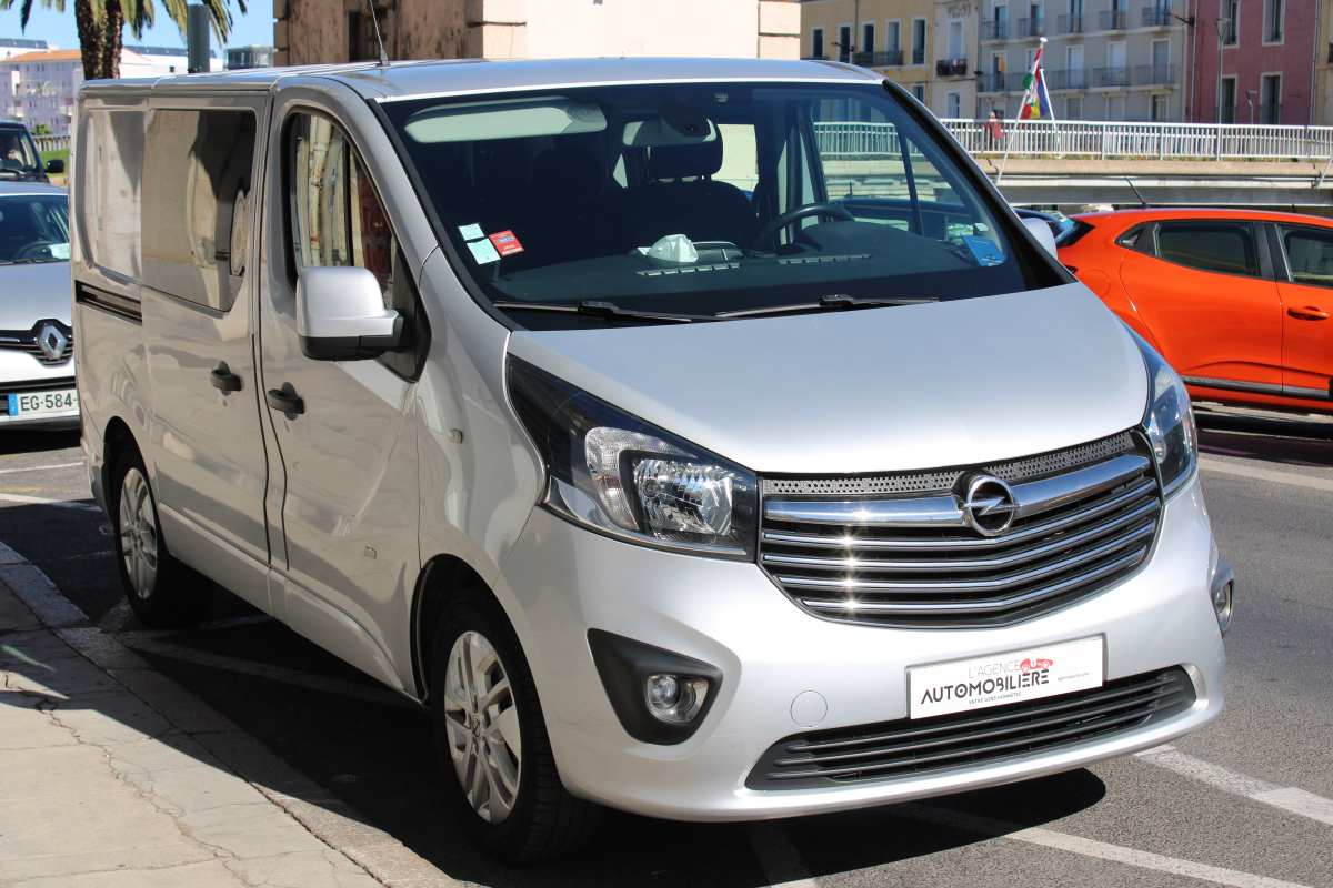 Opel Vivaro — 3