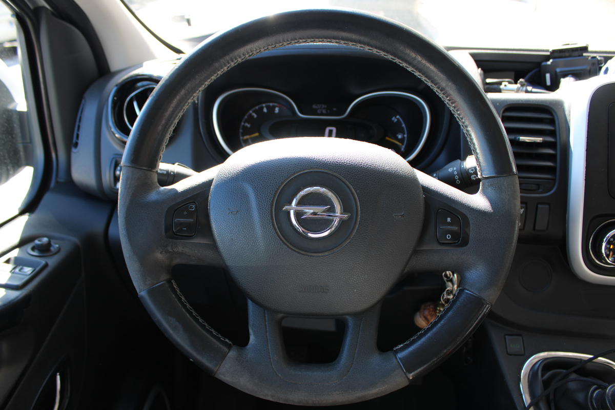 Opel Vivaro — 16