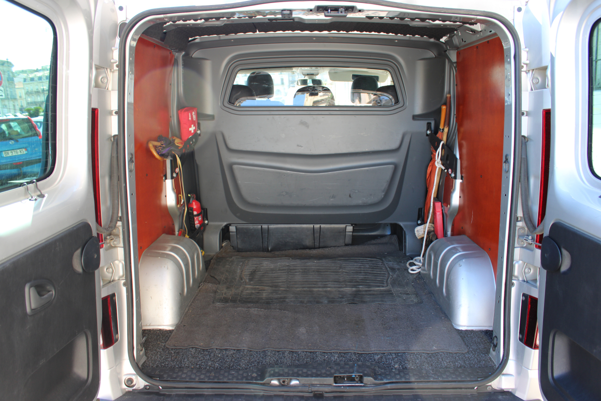 Opel Vivaro — 15