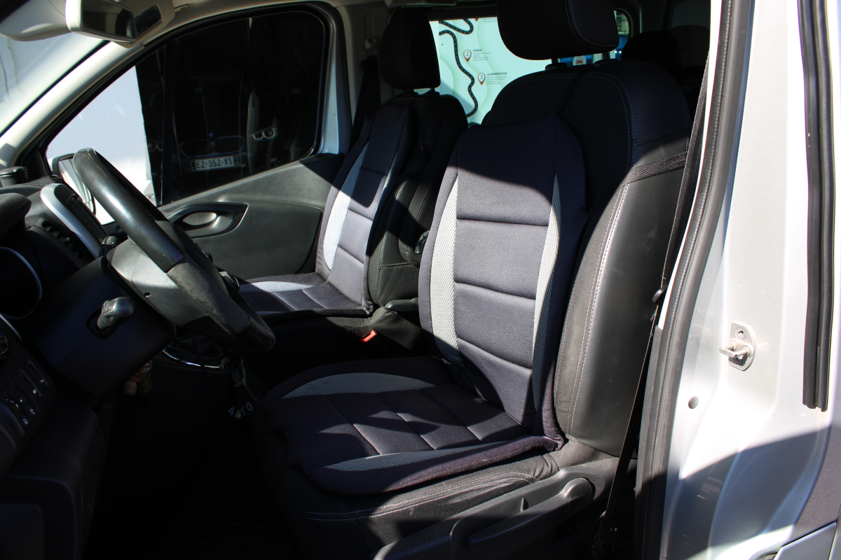 Opel Vivaro — 12