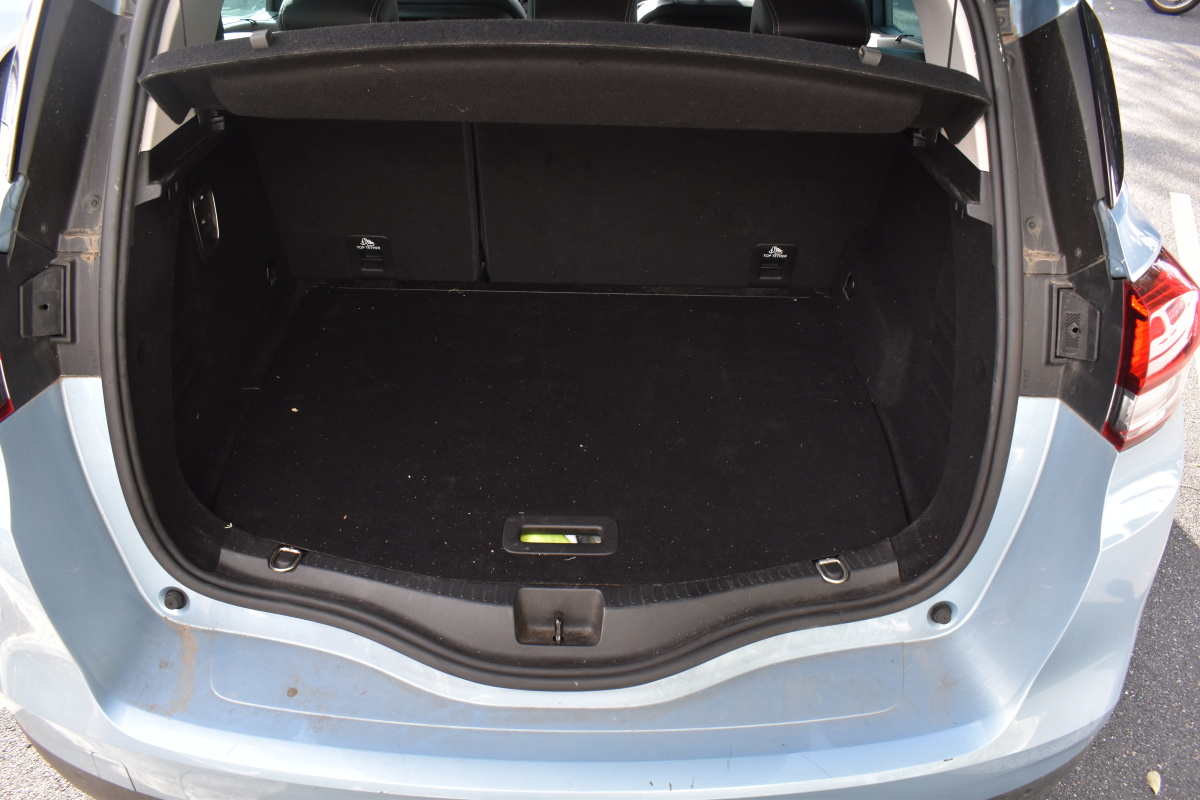 Renault Scenic — 24