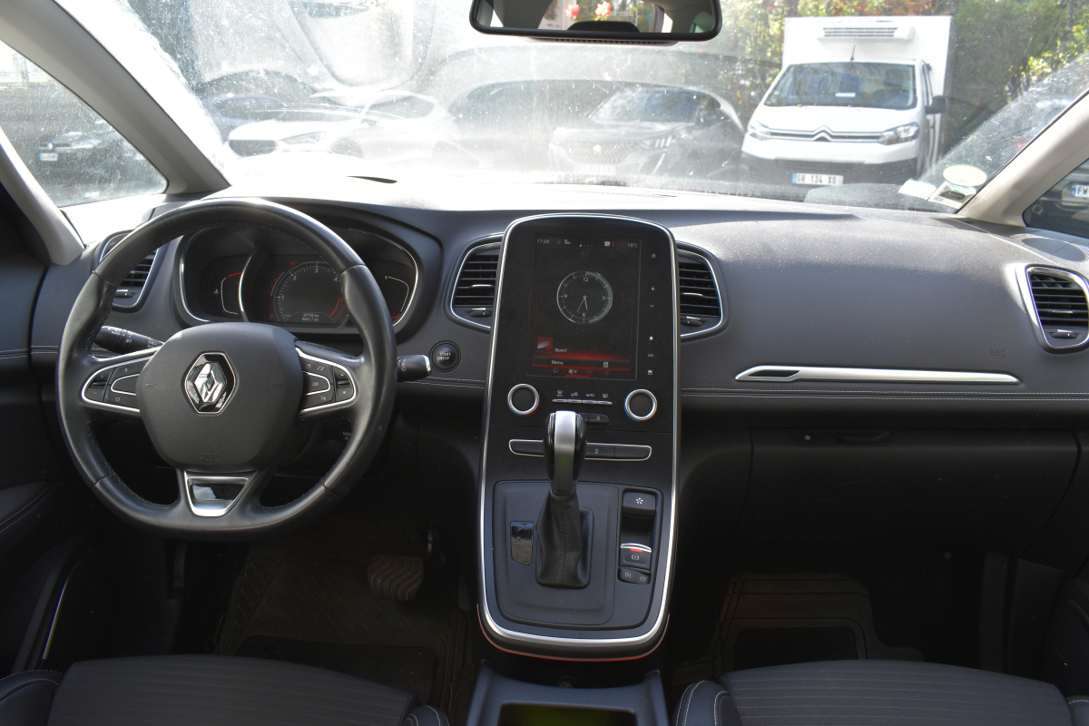Renault Scenic — 10