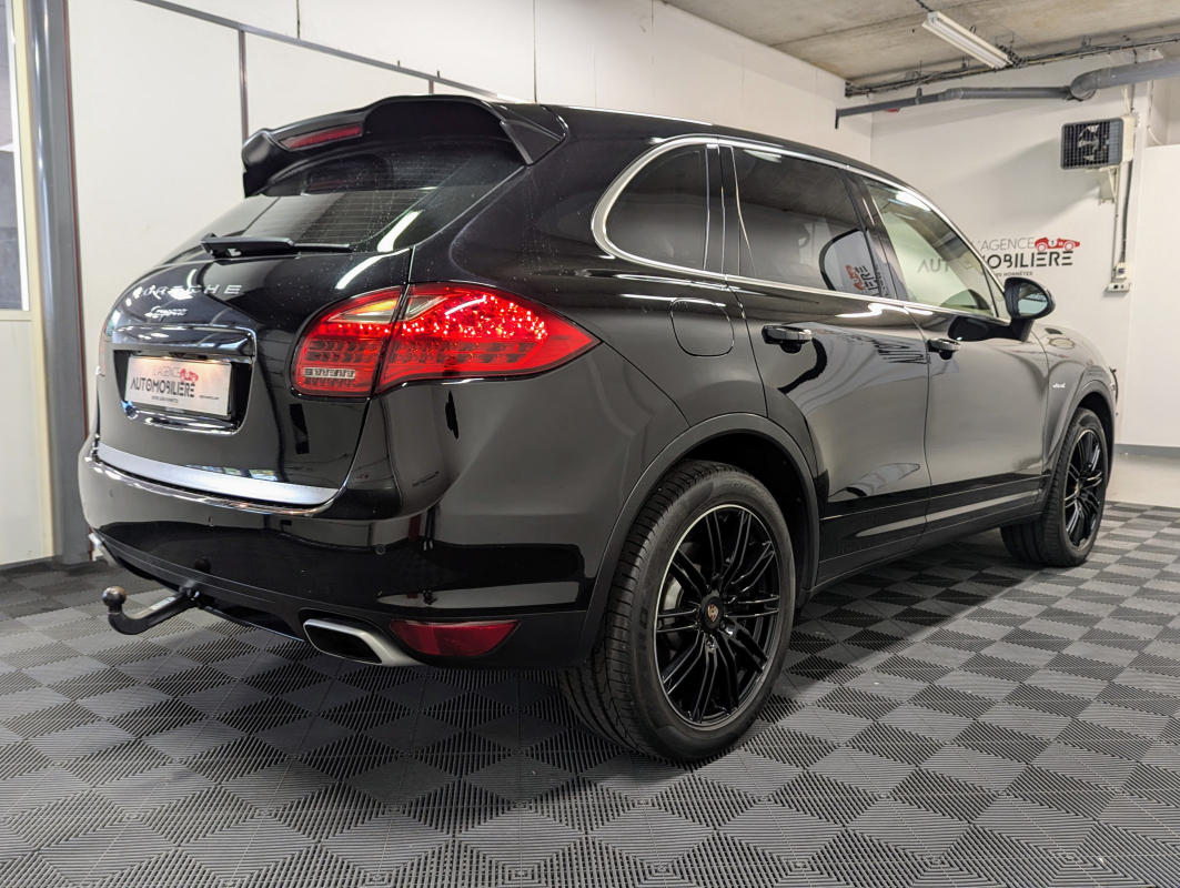 Porsche Cayenne — 4