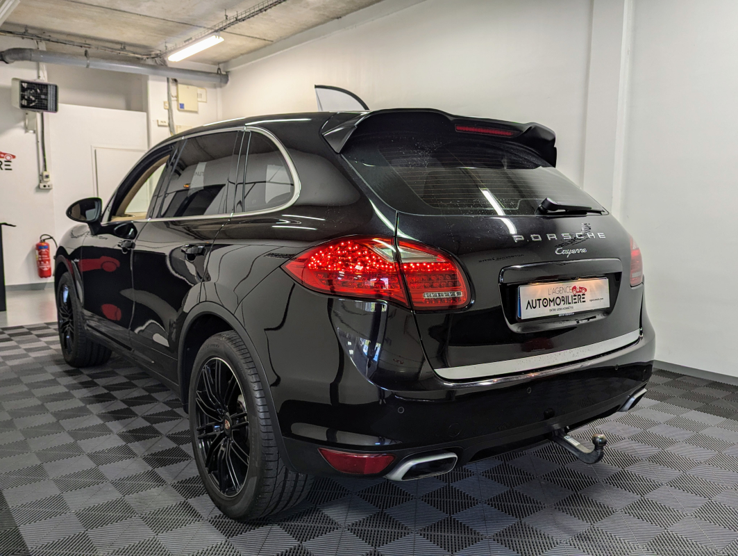 Porsche Cayenne — 6