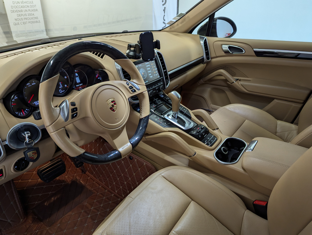 Porsche Cayenne — 9