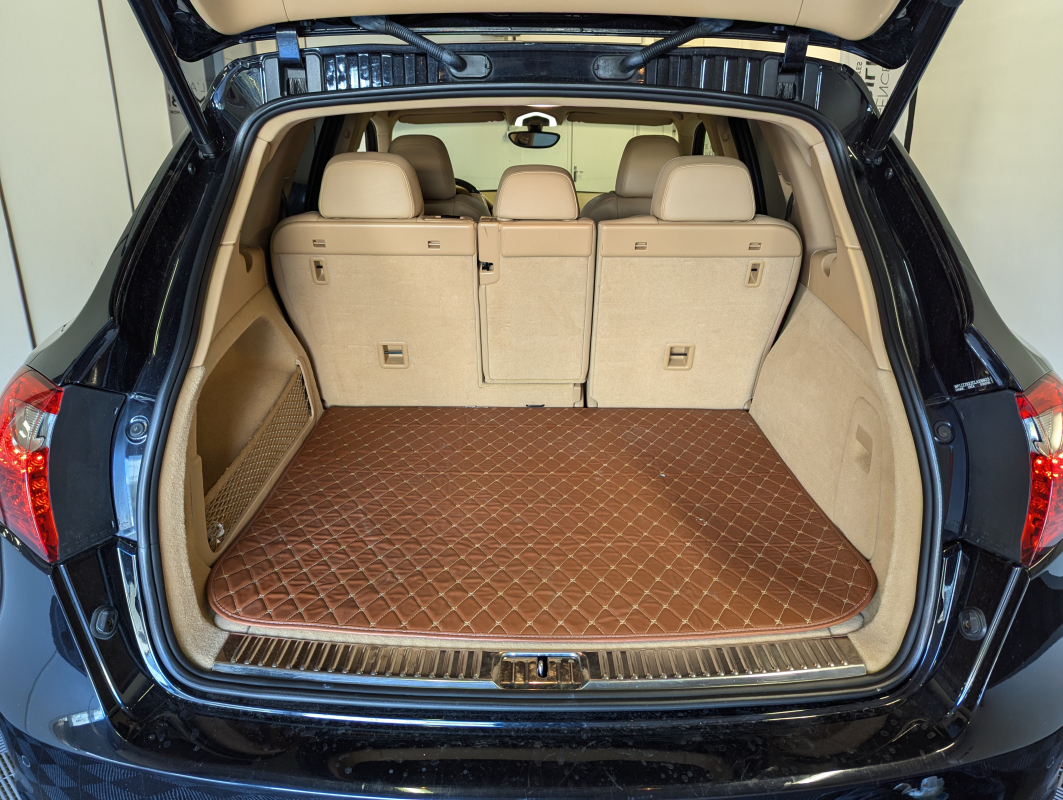 Porsche Cayenne — 17