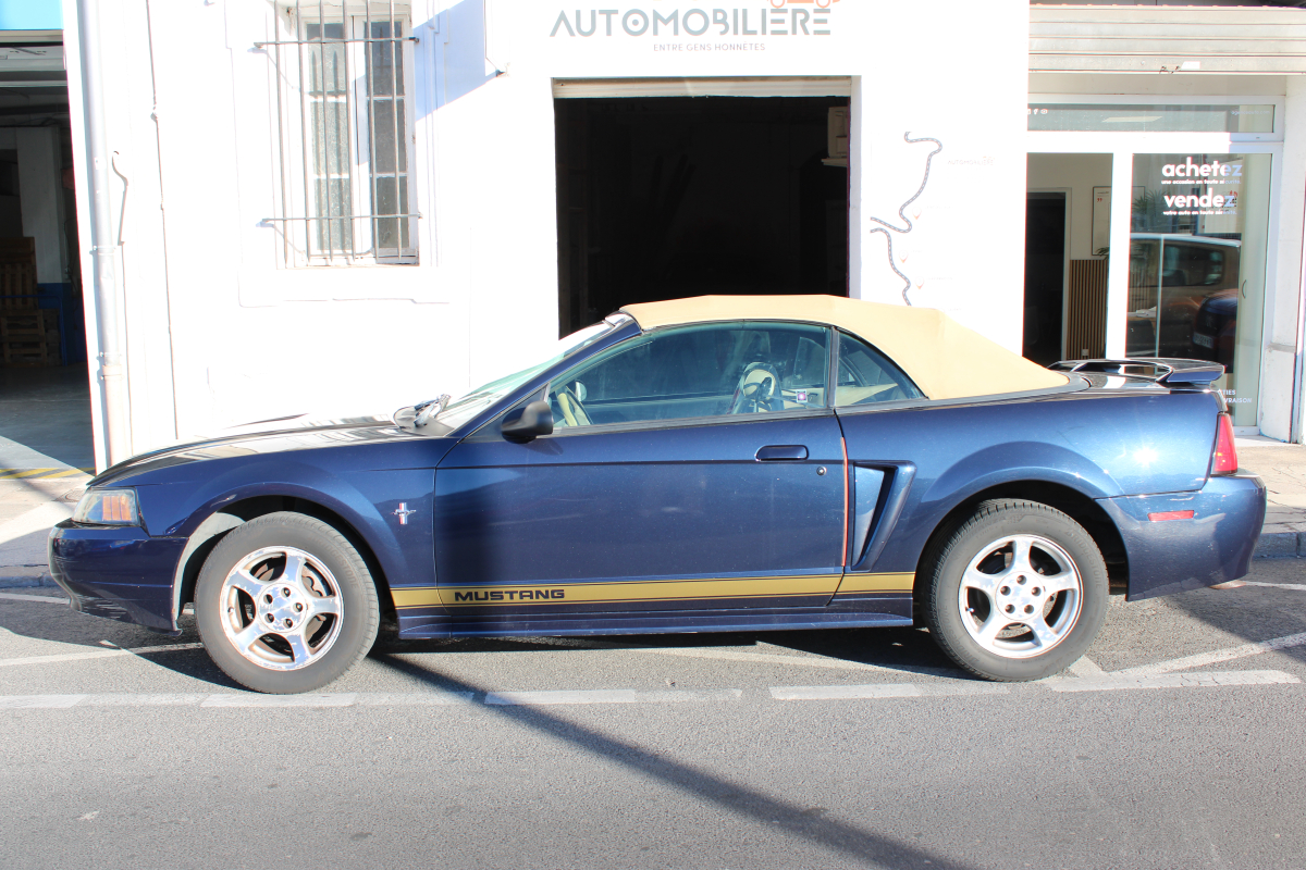 Ford Mustang — 8