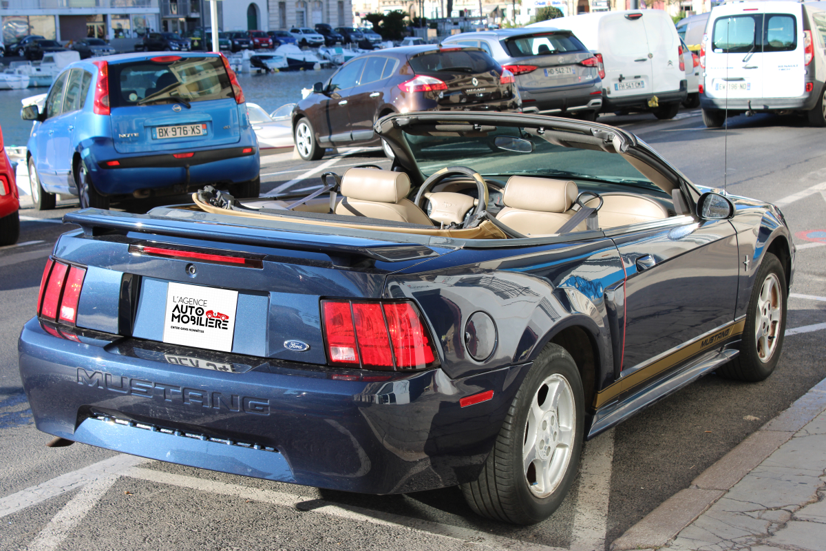 Ford Mustang — 5