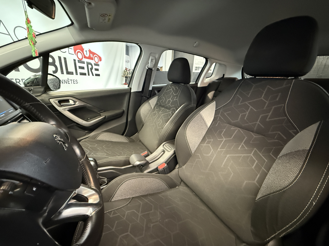 Peugeot 2008 — 11