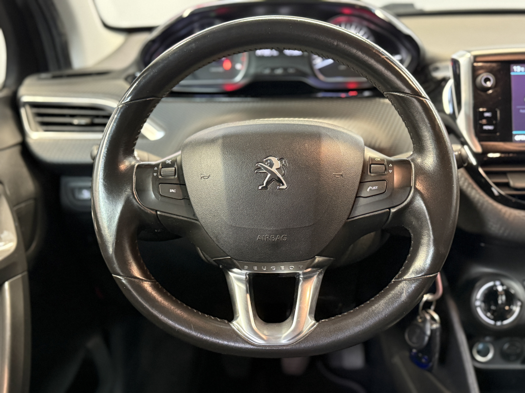 Peugeot 2008 — 15