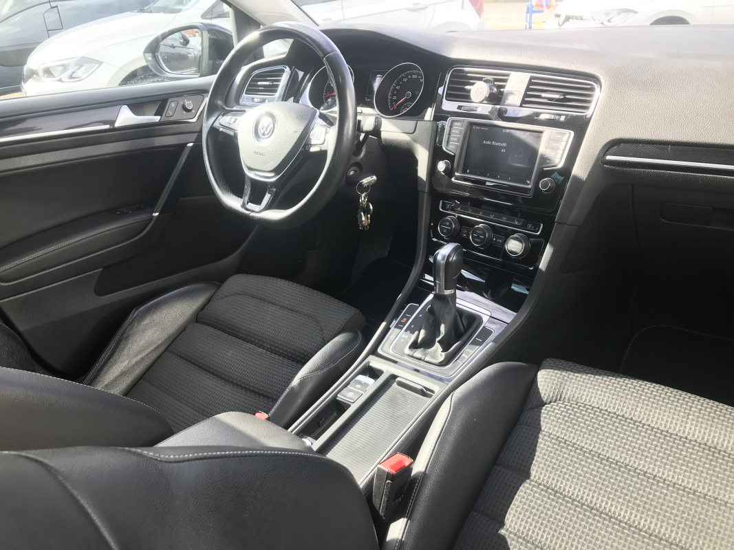 Volkswagen Golf — 20