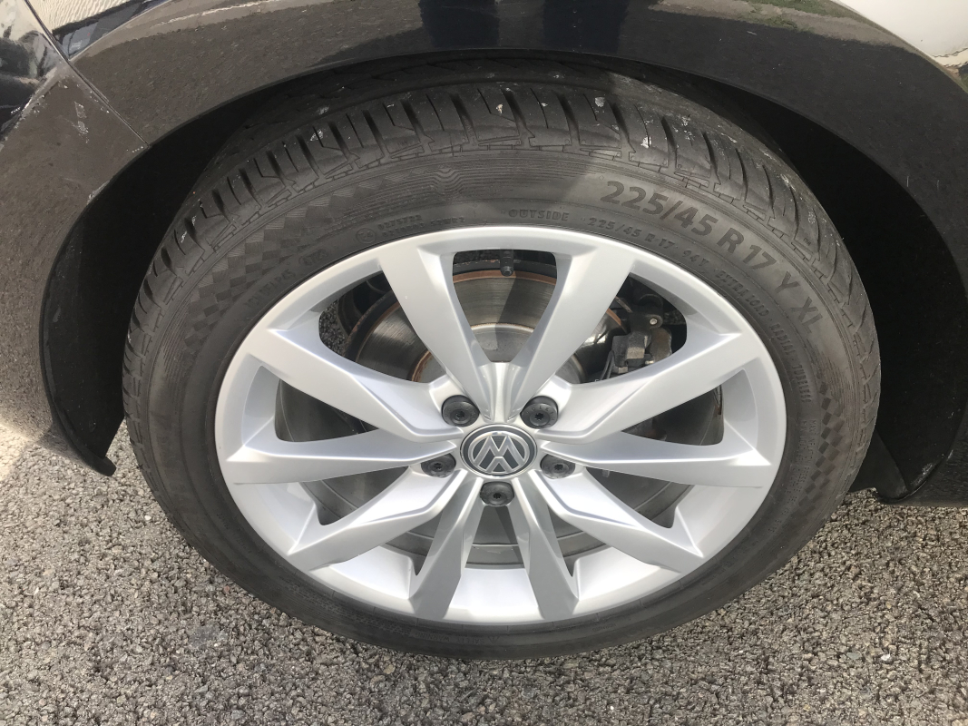 Volkswagen Golf — 30