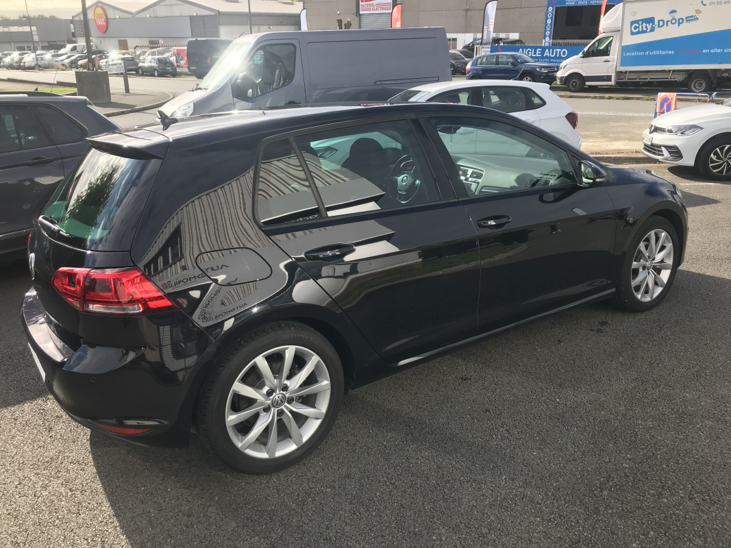 Volkswagen Golf — 7