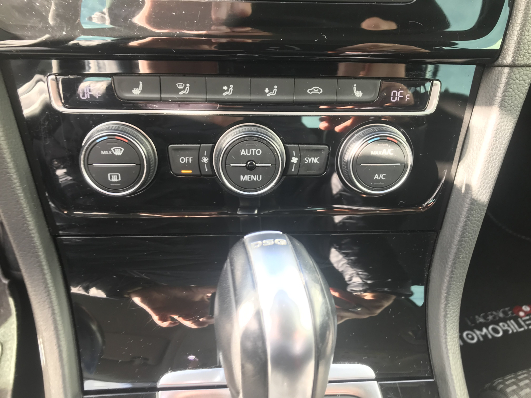 Volkswagen Golf — 16