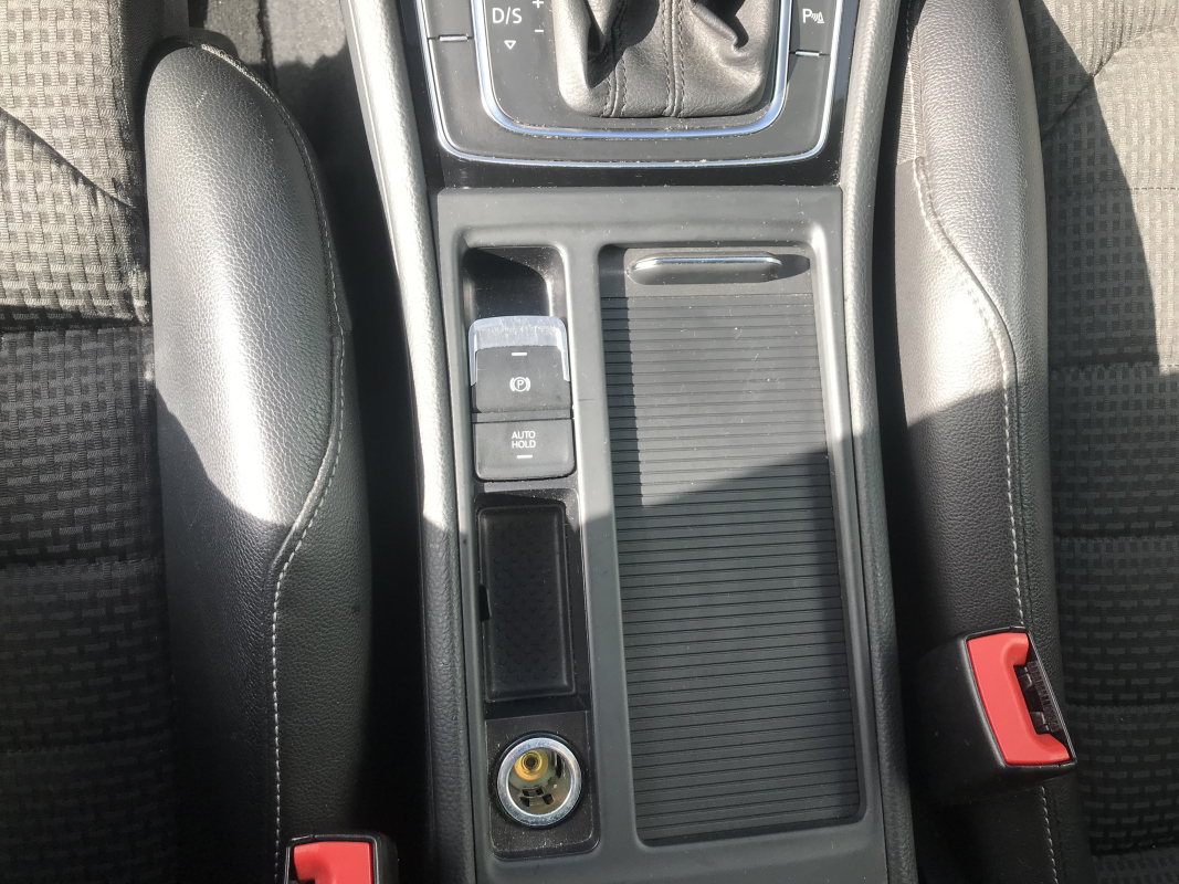 Volkswagen Golf — 25