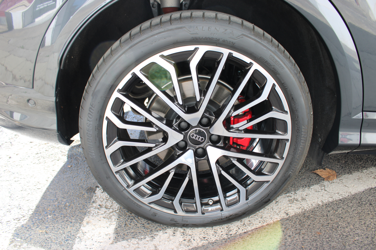 Audi SQ5 — 28
