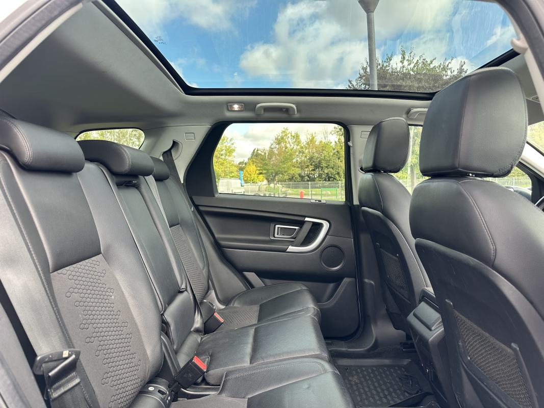 Land Rover Discovery Sport — 17