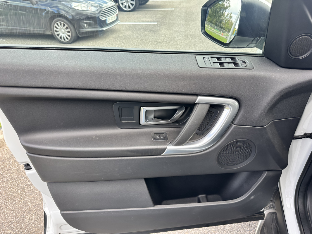 Land Rover Discovery Sport — 9