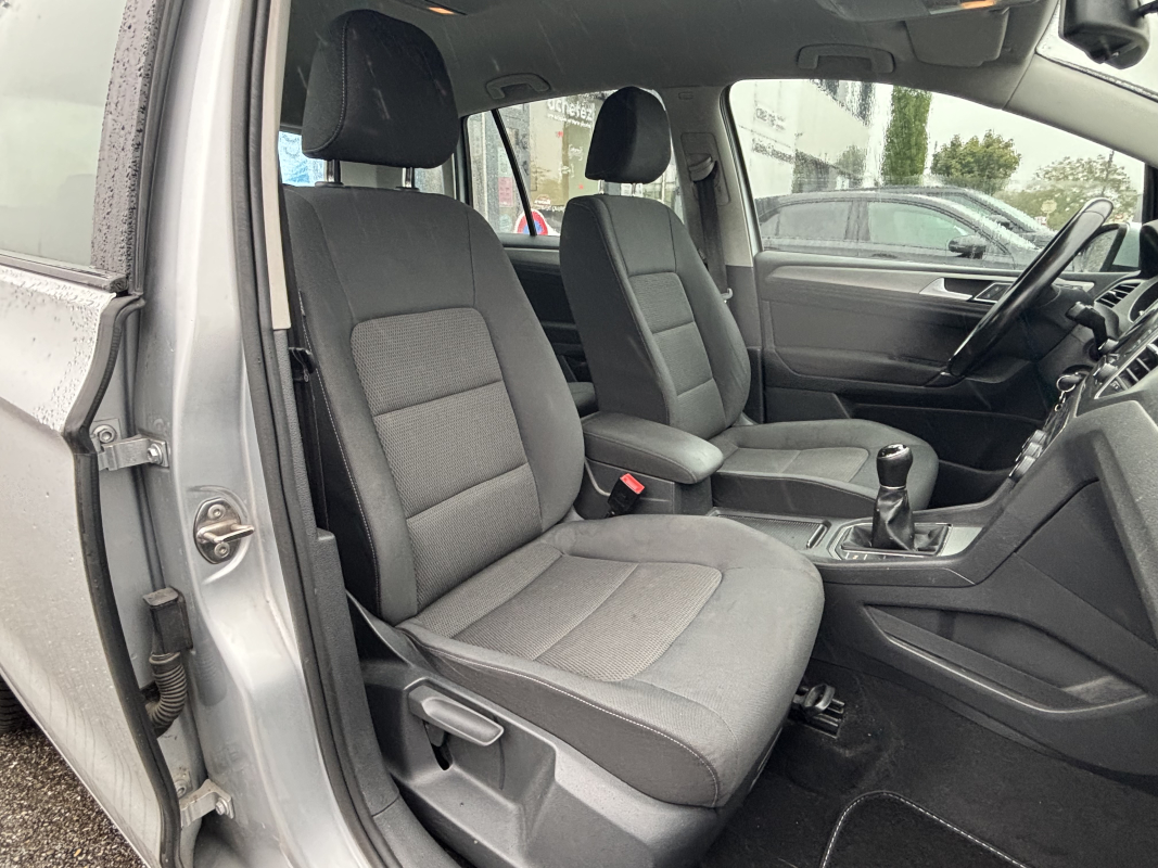 Volkswagen Golf Sportsvan — 11