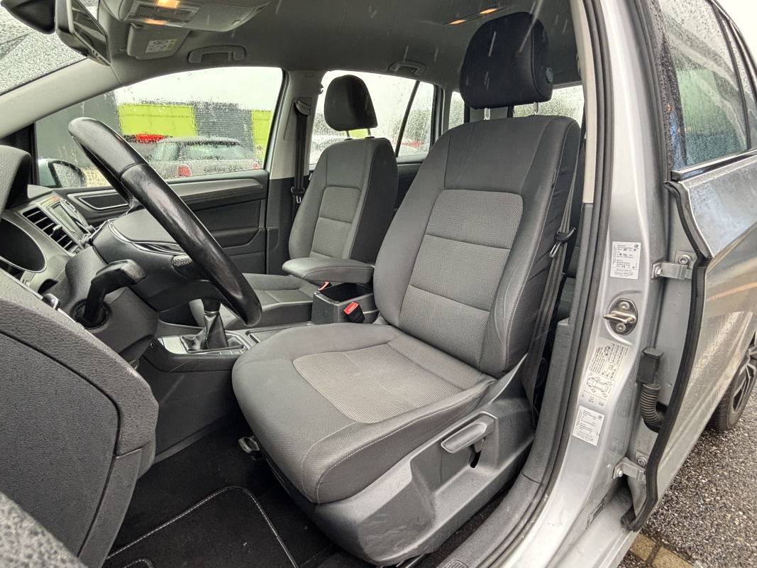 Volkswagen Golf Sportsvan — 10