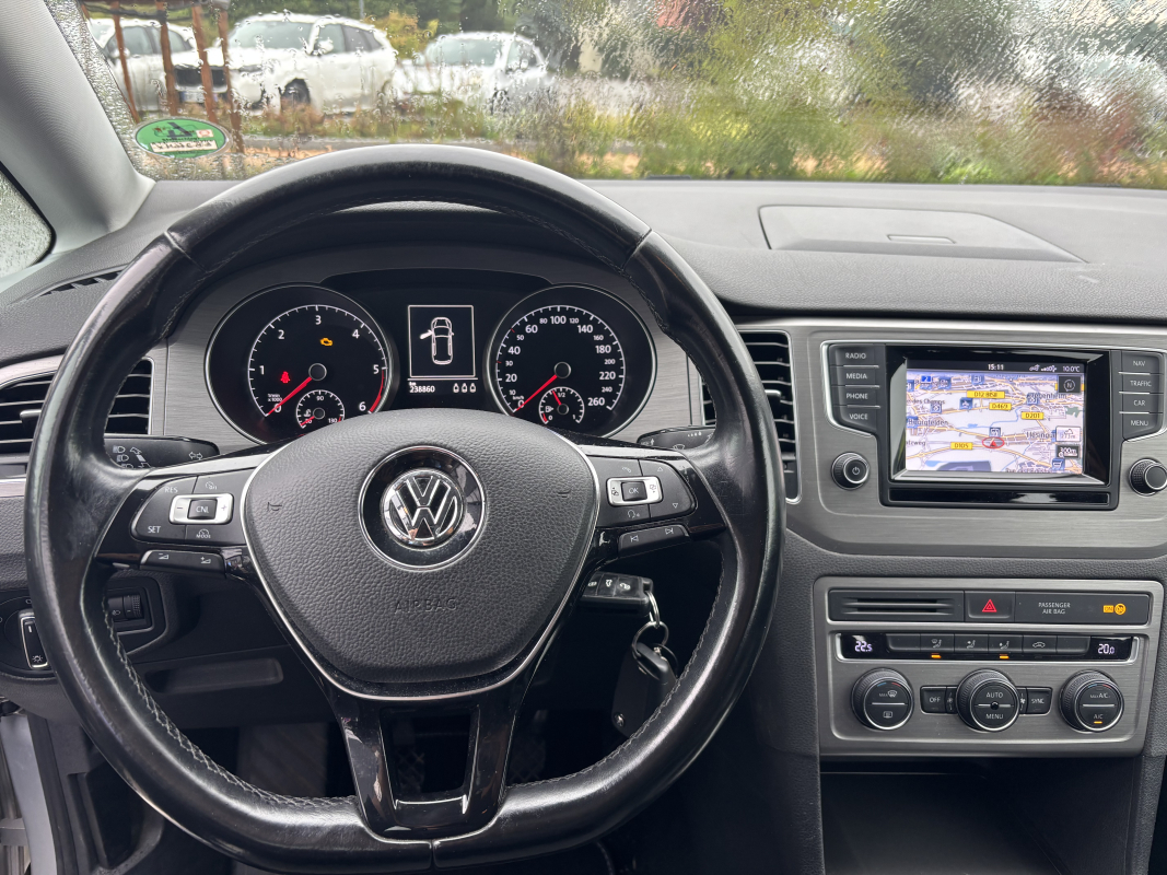 Volkswagen Golf Sportsvan — 14