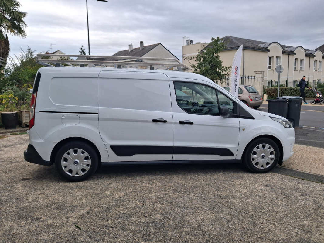 Ford Transit — 4