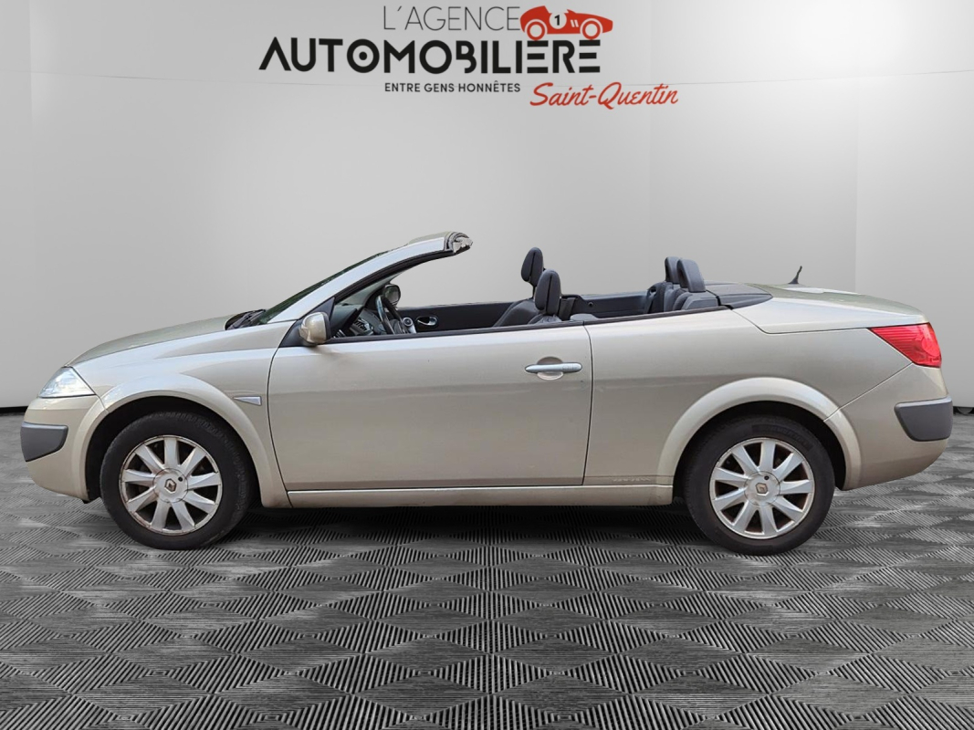 Renault Megane CC — 3